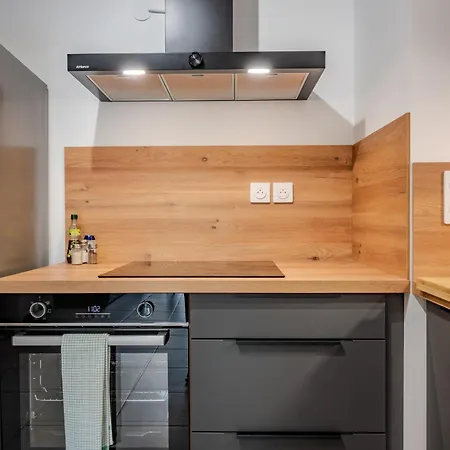 Le Stan - Centre - Terrasse & Parking Gratuit - Commerces A Proximite