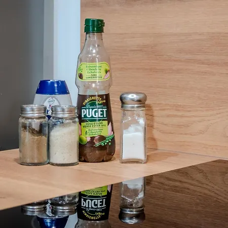 Apartment Le Stan - Centre - Terrasse & Parking Gratuit - Commerces A Proximite